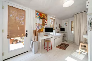 1110 Christie Dr, Austin, TX 78721 - Photo 18