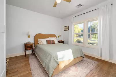 1110 Christie Drive, Austin, TX 78721 - Photo 12