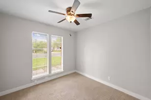 902 Emerald Wood Dr, Austin, TX 78745 - Photo 26
