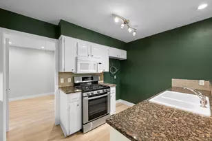 902 Emerald Wood Dr, Austin, TX 78745 - Photo 16