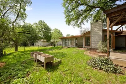 902 Emerald Wood Drive, Austin, TX 78745 - Photo 34