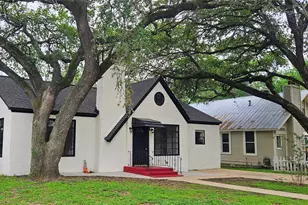 804 Hudgins St, Smithville, TX 78957 - Photo 2