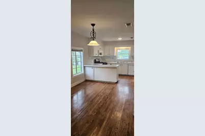 804 Hudgins Street, Smithville, TX 78957 - Photo 8