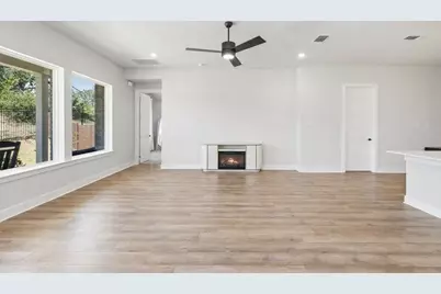 8408 Grenadier Drive, Austin, TX 78738 - Photo 10