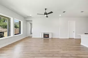 8408 Grenadier Dr, Austin, TX 78738 - Photo 10