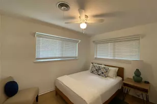 719 Harris Ave, Austin, TX 78705 - Photo 10