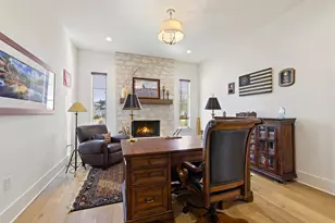 105 Deer Vly Dr, Georgetown, TX 78628 - Photo 12