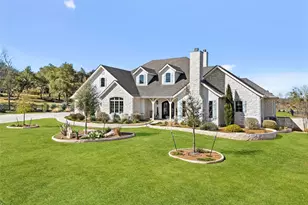 105 Deer Vly Dr, Georgetown, TX 78628 - Photo 2