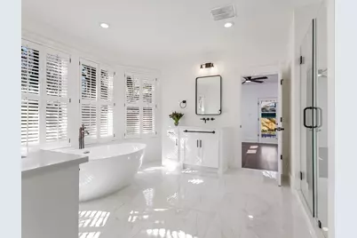 2704 Oakhurst Avenue, Austin, TX 78703 - Photo 12