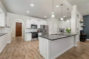 175 Mount Ellen St, Hutto, TX 78634 - Photo 8