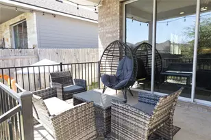 304 Winding Hollow Ln, Georgetown, TX 78628 - Photo 18