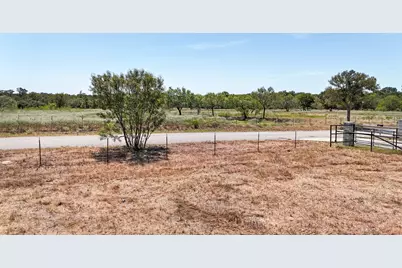 4049 Old Colony Line Road, Dale, TX 78616 - Photo 8
