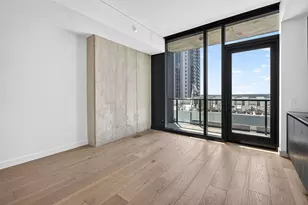 610 Davis St, Austin, TX 78701 - Photo 2