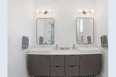 2709 E 5th Street #1306, Austin, TX 78702 - Photo 14