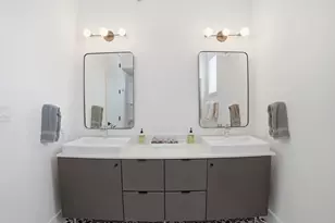2709 E 5th St., Austin, TX 78702 - Photo 14