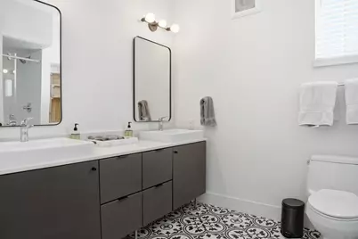 2709 E 5th Street #1306, Austin, TX 78702 - Photo 12