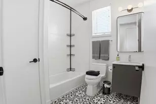 2709 E 5th St., Austin, TX 78702 - Photo 10