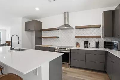 2709 E 5th Street #1306, Austin, TX 78702 - Photo 2