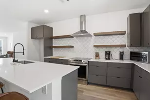 2709 E 5th St., Austin, TX 78702 - Photo 2
