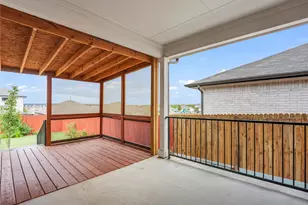 127 Sky Meadows Cir, San Marcos, TX 78666 - Photo 20