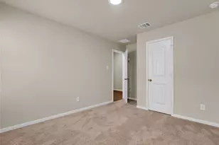 127 Sky Meadows Cir, San Marcos, TX 78666 - Photo 14