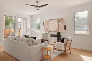 1215 Fort Branch Blvd, Austin, TX 78721 - Photo 10