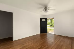 206 E Skyview Rd, Austin, TX 78752 - Photo 6