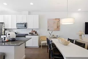 814 N Bluff Dr, Austin, TX 78745 - Photo 8