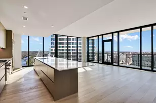 610 Davis St, Austin, TX 78701 - Photo 2