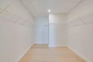 610 Davis St, Austin, TX 78701 - Photo 16