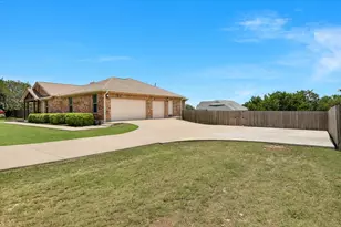 212 Christine Ln, Liberty Hill, TX 78642 - Photo 8