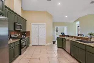 212 Christine Ln, Liberty Hill, TX 78642 - Photo 4