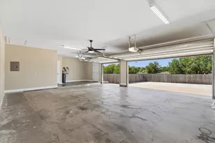 212 Christine Ln, Liberty Hill, TX 78642 - Photo 6