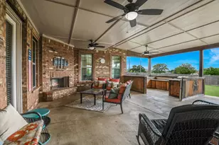 212 Christine Ln, Liberty Hill, TX 78642 - Photo 2