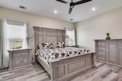 537 Lower Elgin Road, Elgin, TX 78621 - Photo 14