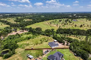 537 Lower Elgin Rd, Elgin, TX 78621 - Photo 32