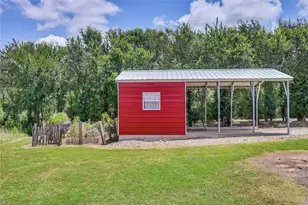 537 Lower Elgin Rd, Elgin, TX 78621 - Photo 26