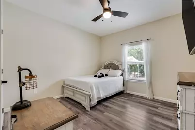 537 Lower Elgin Road, Elgin, TX 78621 - Photo 16