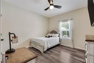 537 Lower Elgin Rd, Elgin, TX 78621 - Photo 16