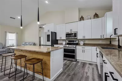 537 Lower Elgin Road, Elgin, TX 78621 - Photo 10