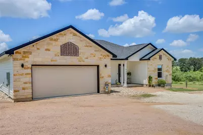 537 Lower Elgin Road, Elgin, TX 78621 - Photo 2
