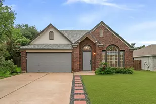 8322 Doe Meadow Dr, Austin, TX 78749 - Photo 2