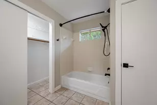 8322 Doe Meadow Dr, Austin, TX 78749 - Photo 26
