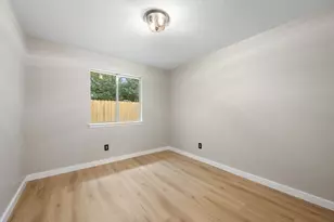 8322 Doe Meadow Dr, Austin, TX 78749 - Photo 30