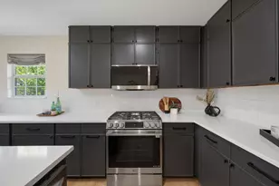 8322 Doe Meadow Dr, Austin, TX 78749 - Photo 12