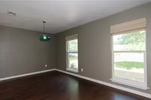 2007 Teakwood Dr, Austin, TX 78757 - Photo 8