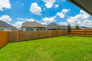 118 Malibu, Hutto, TX 78634 - Photo 30