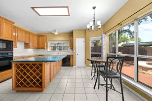 108 Thornwood Rd, Georgetown, TX 78628 - Photo 14