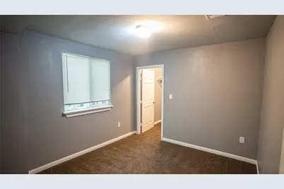 106 W Hoopes Avenue, Pflugerville, TX 78660 - Photo 12