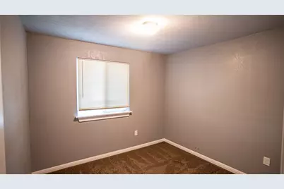 106 W Hoopes Avenue, Pflugerville, TX 78660 - Photo 14